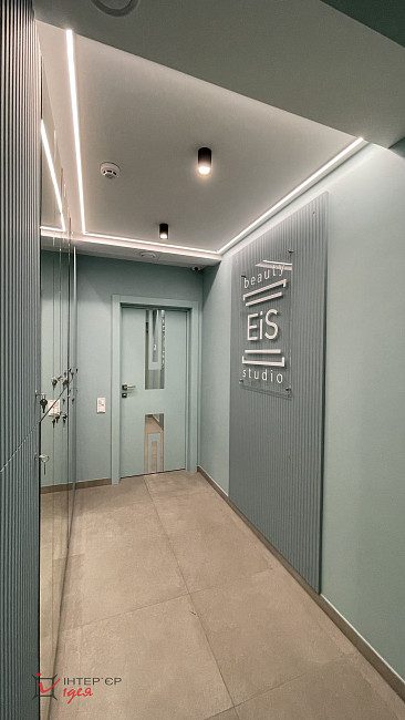 Салон краси "EIS" площею 60 м²