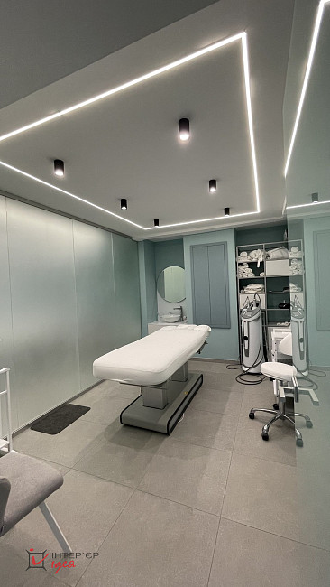 Салон краси "EIS" площею 60 м²