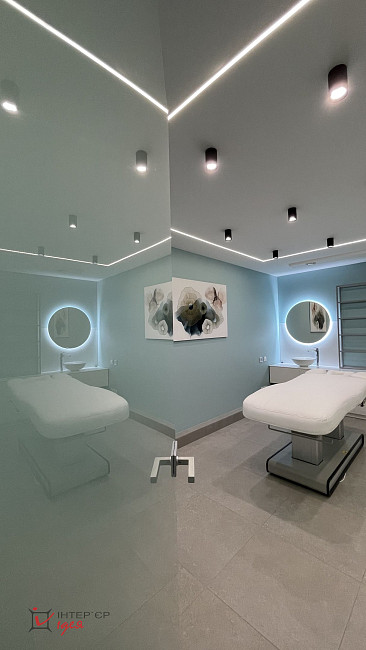 Салон краси "EIS" площею 60 м²